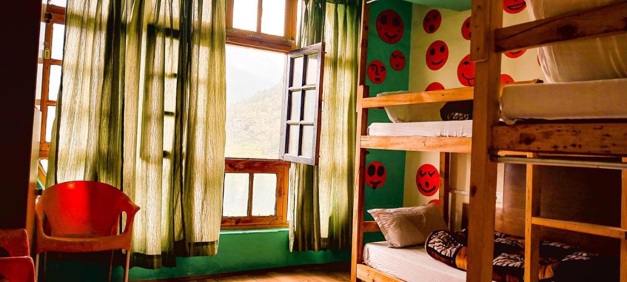 Хостел La Vaca India Manali Экстерьер фото